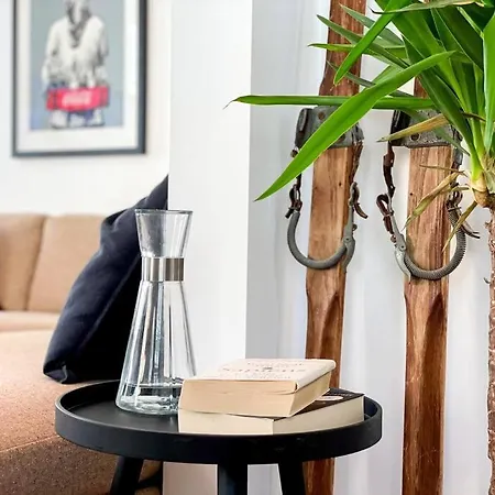 Apartment On One Of Bergen's Finest Streets