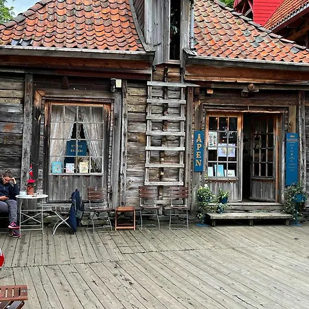 On One Of Bergen's Finest Streets * Bergen